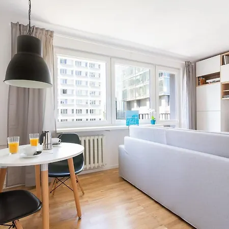 Apartamento Cosy In The Centre Of By Renters *