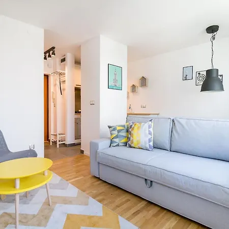 Apartamento Cosy In The Centre Of By Renters *